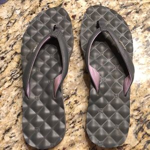 Reef flip flops, size 10